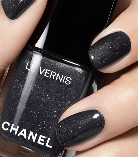 chanel le vernis 945|le vernis longwear nail color.